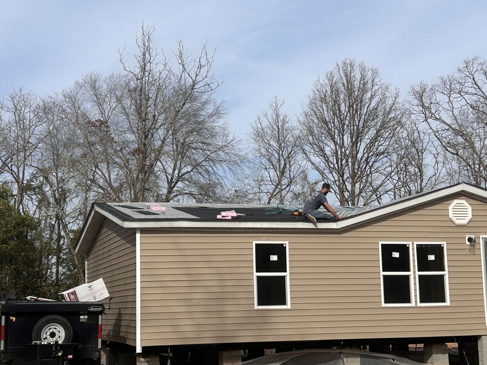 Slide of Noah Ready’s Roofing and Repair