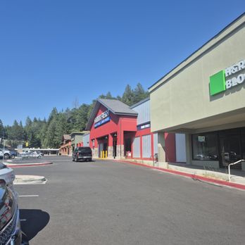Harbor Freight Tools - Love harbor freight! - Hardware Stores Near Me - Placerville, California