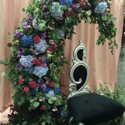Robert's Flower Shop - Arch