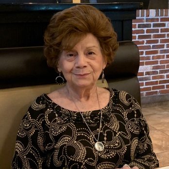 Cheddar's Scratch Kitchen - Happy Birthday Celebration for Mom! - Southern Near Me - Tampa, Florida Cheddar's Scratch Kitchen - Happy Birthday Celebration for Mom! - Southern Near Me - Tampa, Florida