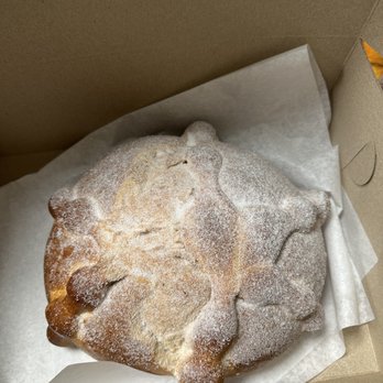 Los Almendros Bakery - Pan de muerto - Bakeries Near Me - Glendale, California