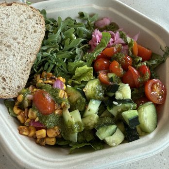 sweetgreen - Healthy Salads, Wraps, and Bowls - Build a salad - Salad Near Me - Zionsville, Indiana