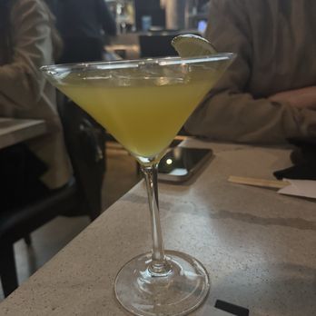 Goma - Passion koi cocktail - Sushi Bars Near Me - Cleveland, Ohio