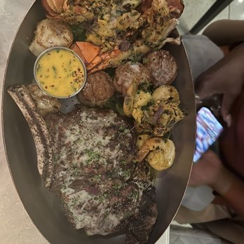 La Vie - Surf & Turf - Cocktail Bars Near Me - Washington, DC, District of Columbia