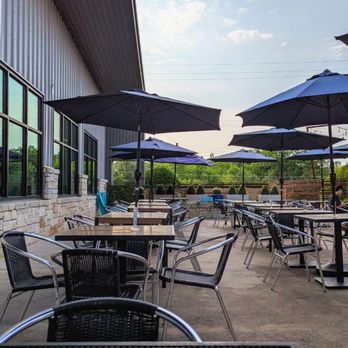 Ovenbird - Outdoor Seating - Modern European Near Me - Austin, Texas
