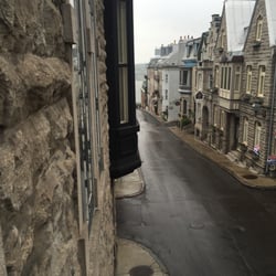 B&B de la Fontaine - View from the moon rooms mini balcony of the river.