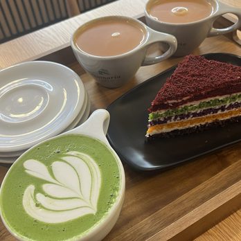 Qamaria Yemeni Coffee - Matcha latte, adeni tea, rainbow cake - Coffee & Tea Near Me - Dublin, Ohio