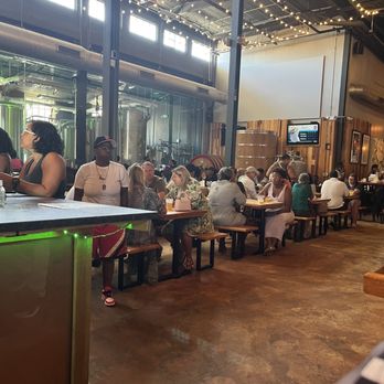 Heist Brewery - New American Near Me - Charlotte, North Carolina