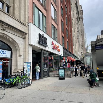 Hot Woks Cool Sushi - Sushi Bars Near Me - Chicago, Illinois