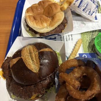 Culver's - Pub burger, onion rings, butter burger, fries - Ice Cream & Frozen Yogurt Near Me - Meridian, Idaho