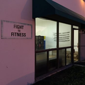 FTF Carson - Personal Training and Boot Camp - FTF's entrance - Trainers Near Me - Carson, California