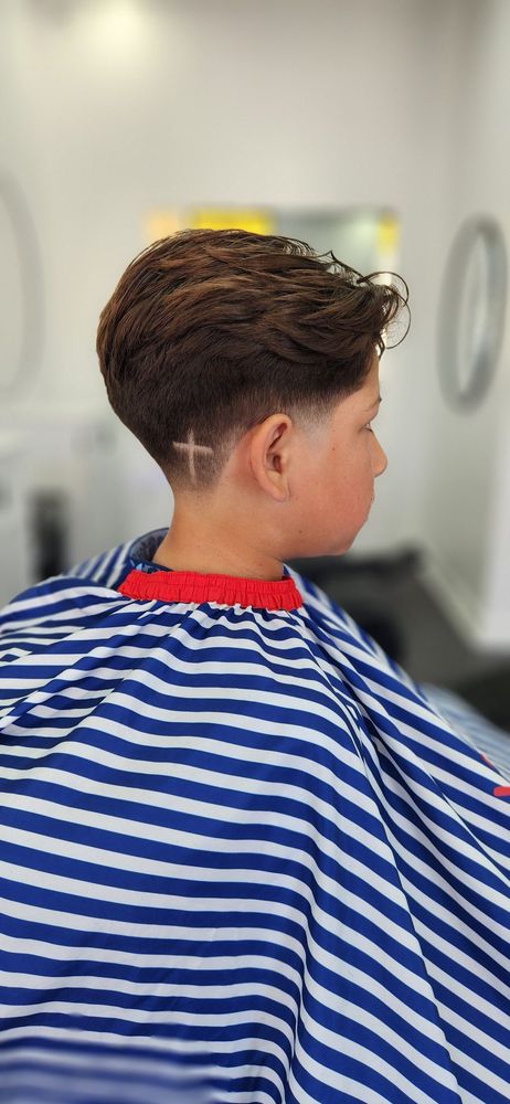 Major League Fades Logo