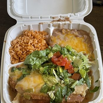 Tio's Tamales - 3 Tamale Plate: 2 New Mexico red, 1 Santa Fe green - New Mexican Cuisine Near Me - Honolulu, Hawaii