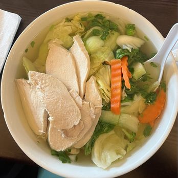 Saigon Vietnamese Restaurant - Chicken veg pho - Vietnamese Near Me - Tracy, California Saigon Vietnamese Restaurant - Chicken veg pho - Vietnamese Near Me - Tracy, California