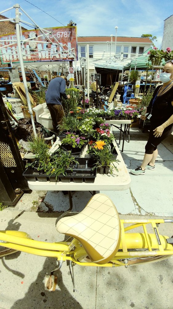 THE MINI MALL Updated October 2024 430 Beach 129th St, Rockaway