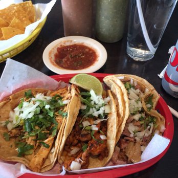 Los 2 Pollos - Mexican Near Me - Rolling Meadows, Illinois
