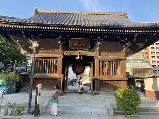 Kushida Shrine by null