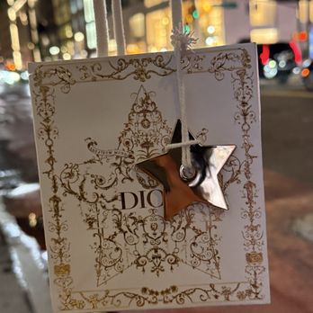 Christian Dior - Goodie bag with full-size products - Jewelry Near Me - New York, New York Christian Dior - Goodie bag with full-size products - Jewelry Near Me - New York, New York