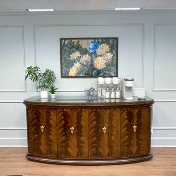 Salon Enve - Salon interior - Hair Salons Near Me - Everett, Washington Salon Enve - Salon interior - Hair Salons Near Me - Everett, Washington