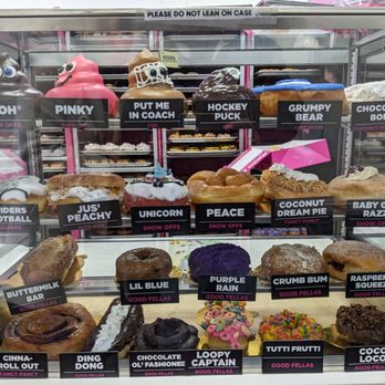 Pinkbox Doughnuts - Doughnuts (Jan. 2023) More Sugar! - Donuts Near Me - Las Vegas, Nevada Pinkbox Doughnuts - Doughnuts (Jan. 2023) More Sugar! - Donuts Near Me - Las Vegas, Nevada