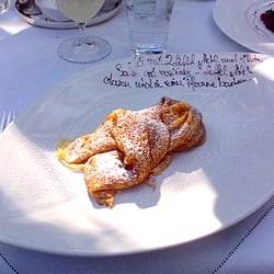 Landhaus Bacher - Feinste Marillenpalatschinken mit Rezept