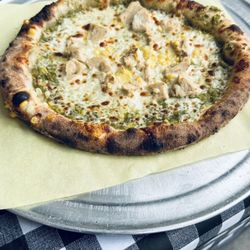 Yellow Door - Tomatillo chicken pizza