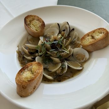 Wellesley Hotel - Clams, June 2025 - Hotels Near Me - Thousand Island Park, New York Wellesley Hotel - Clams, June 2025 - Hotels Near Me - Thousand Island Park, New York