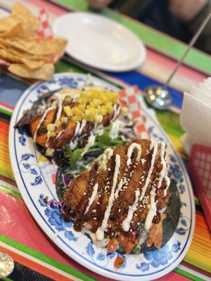 La Vecindad Neighborhood TACOS by null