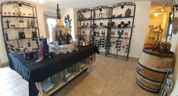 Black Prince Winery & Canadian Vinegar Cellars featuring Barrel House Wood-Fired Pizza + County Disc Golf by null