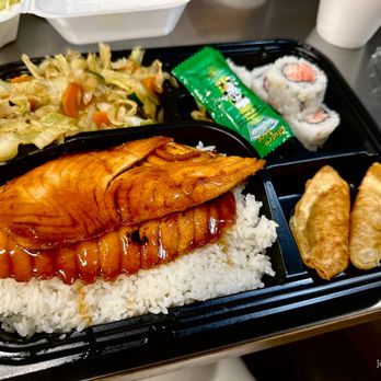 Extreme Teriyaki Grill Express - Salmon teriyaki bento box - Fast Food Near Me - Atlanta, Georgia Extreme Teriyaki Grill Express - Salmon teriyaki bento box - Fast Food Near Me - Atlanta, Georgia