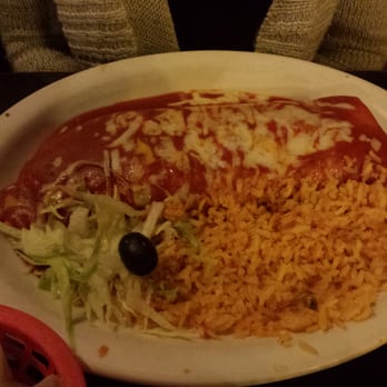 Mucho Mas - Bean and cheese burrito - Mexican Near Me - Los Angeles, California