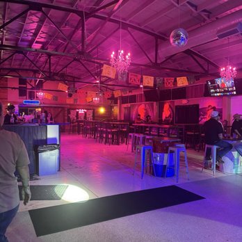La Honky Tonk - Bars Near Me - San Antonio, Texas La Honky Tonk - Bars Near Me - San Antonio, Texas