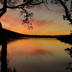 Hartzell's Handyman Services - A sunset from Clearlake oaks California looking West across clear Lake