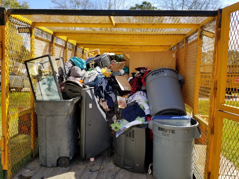 JUNK BUS Updated August 2024 22 Photos 2213 Gause Blvd E, Slidell