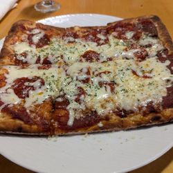 The Orchard Grille at Applecrest Farm - Pepperoni brick oven pizza