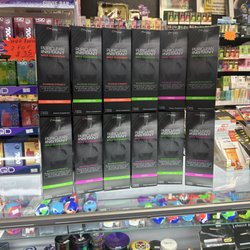 Pipes & Things Smoke Shop - Detox