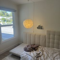 HandyOne - Assembly and wall or ceiling installation of IKEA night lamps and nightlights.