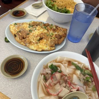 China Chen - #1. Bánh Bột Chiên Trứng and #26. Hủ Tiếu Xá Xíu - Chinese Near Me - San Jose, California
