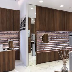 Ottica Dragoni - Esposizione