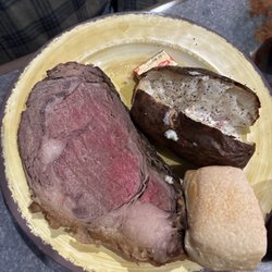 Warehouse 101 - Slow roasted Prime rib dinner