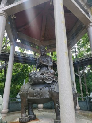 Ten Thousand Buddhas Sarira Stupa by null