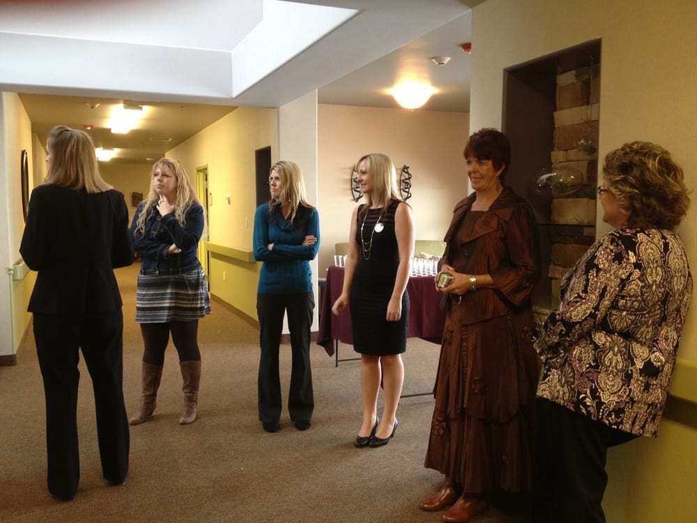 COTTONWOOD INN REHABILITATION AND EXTENDED CARE CENTER Updated October 2024 36 Photos 450