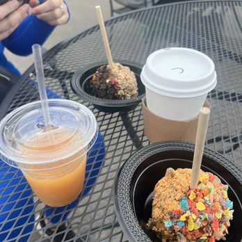 Tuttle Orchards - Apple slushy & Apple Cider - Fruits & Veggies Near Me - Greenfield, Indiana