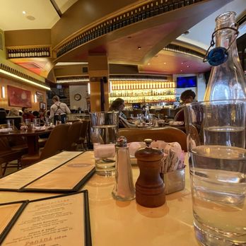 Nizza - Interior - Italian Near Me - New York, New York