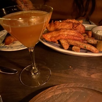 Armitage Alehouse - Pubs Near Me - Chicago, Illinois
