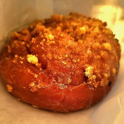 Vallejo Great Donuts - Treat yo' self! Crumble Cinnamon Roll