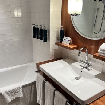 Hilton Amsterdam - Bathroom - Hotels Near Me - Amsterdam, New Hampshire