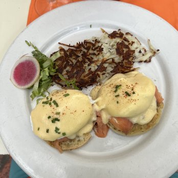 Coco's Kitchen - Salmon Benedict - Breakfast & Brunch Near Me - Puerto Vallarta, JAL