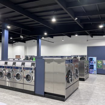 Mountain Coin Laundry - Very spacious and clean facility with a large variety of new industrial washers and dryers. Each machine takes coin or credit card. - Laundromat Near Me - Upland, California Mountain Coin Laundry - Very spacious and clean facility with a large variety of new industrial washers and dryers. Each machine takes coin or credit card. - Laundromat Near Me - Upland, California