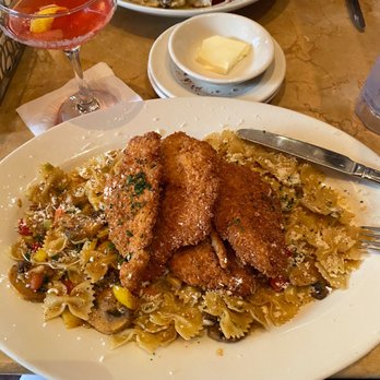 THE CHEESECAKE FACTORY Updated July 2024 323 Photos 363 Reviews